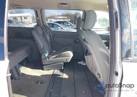 2006 Chrysler Town & Country Touring from USA, damaged, VIN 2A4GP54L76R871174